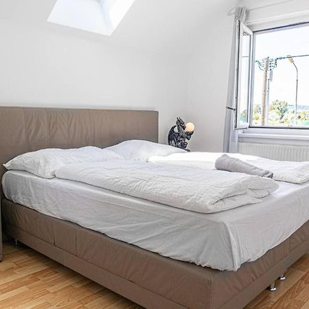 Cozy Room In Amazing House Viena Exterior foto